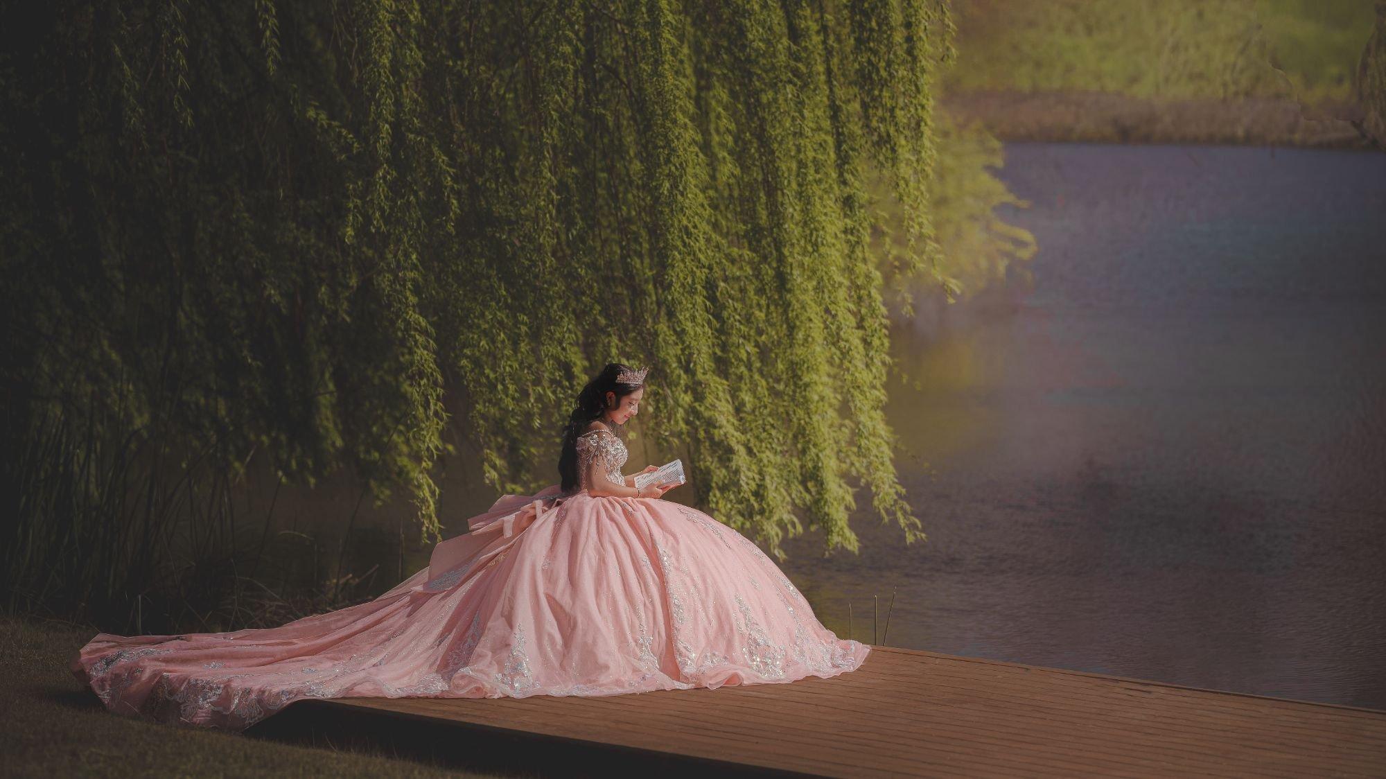 carousel-hero-element image-5