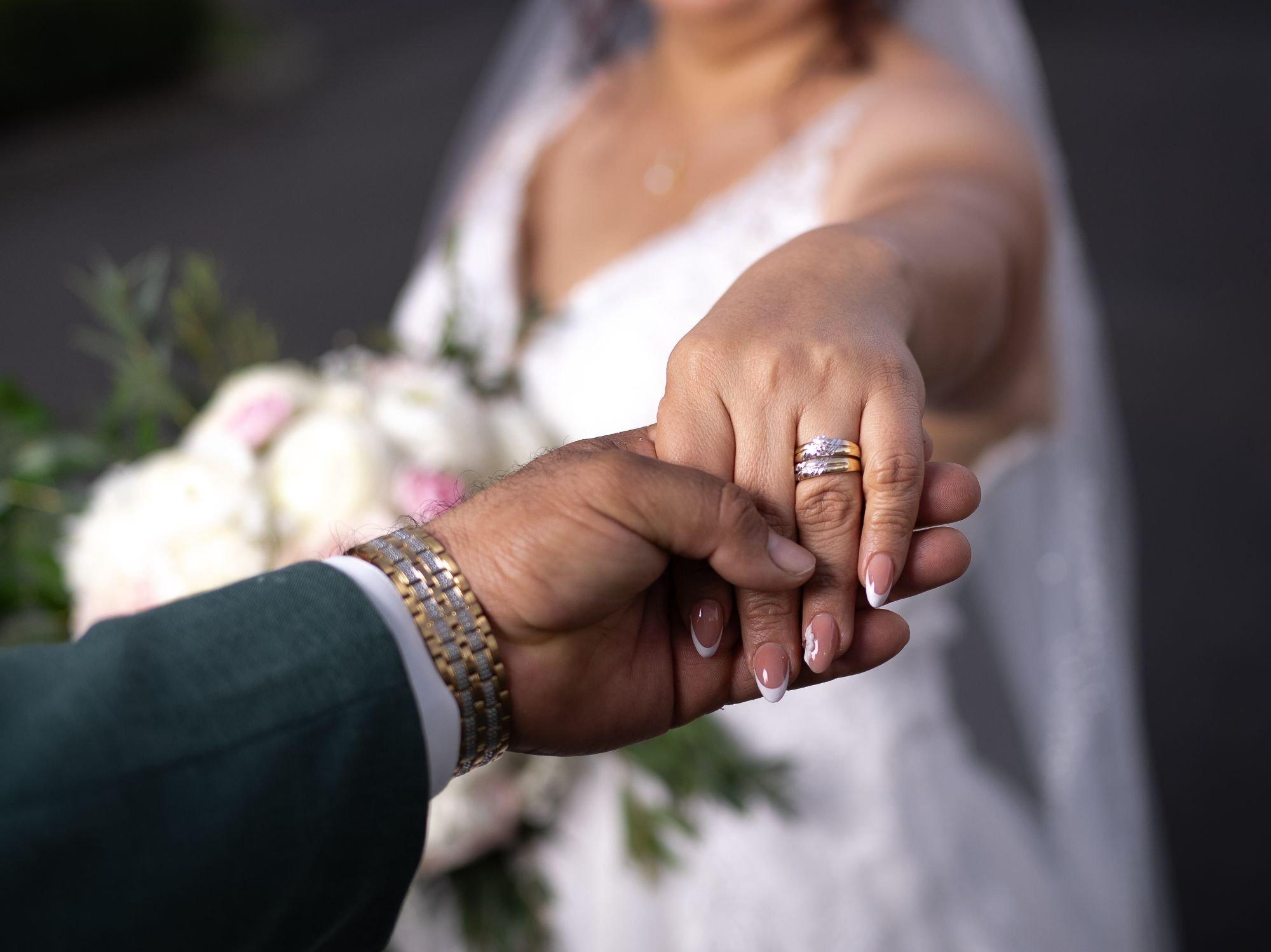 carousel-hero-element image-1